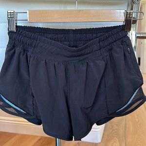 Lululemon shorts black size 4 regular
